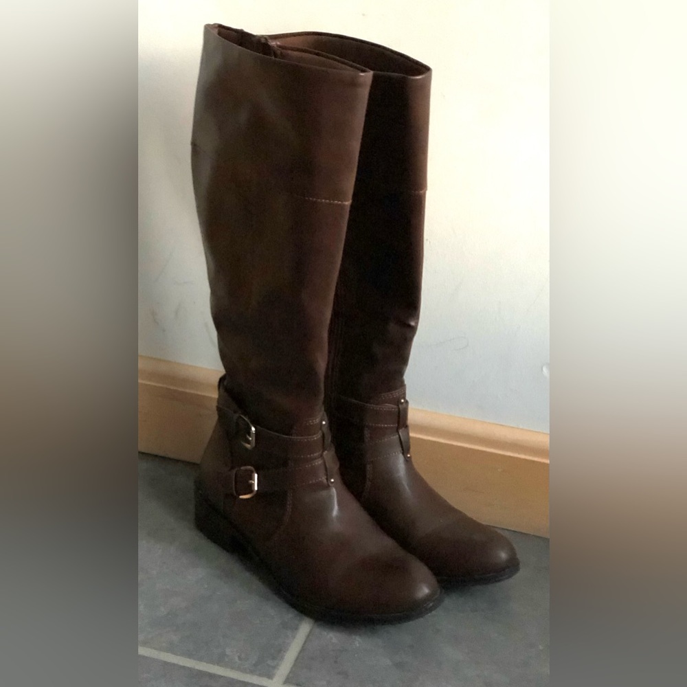8.5 Dark Brown Arizona Boots